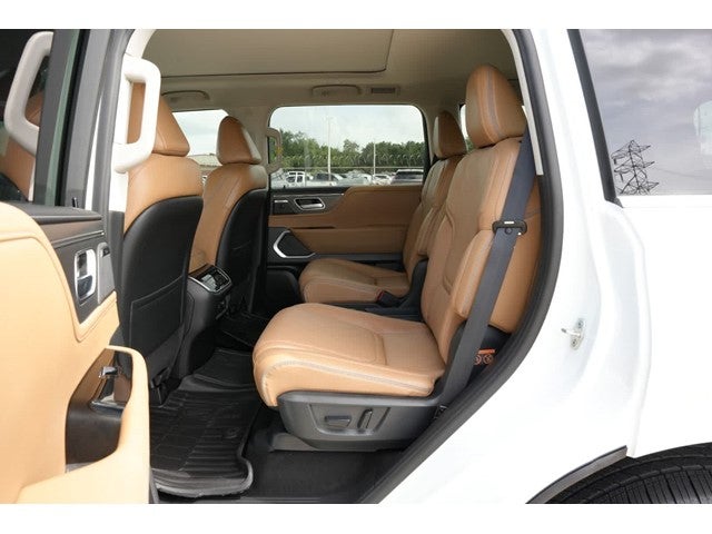 2027 INFINITI QX80 LUXE