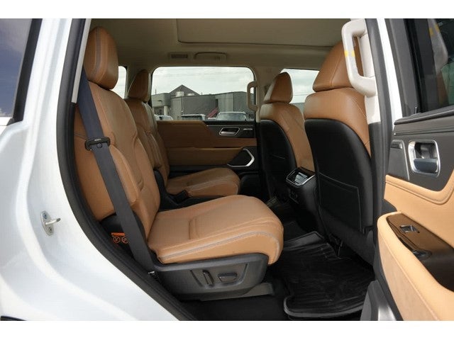 2027 INFINITI QX80 LUXE