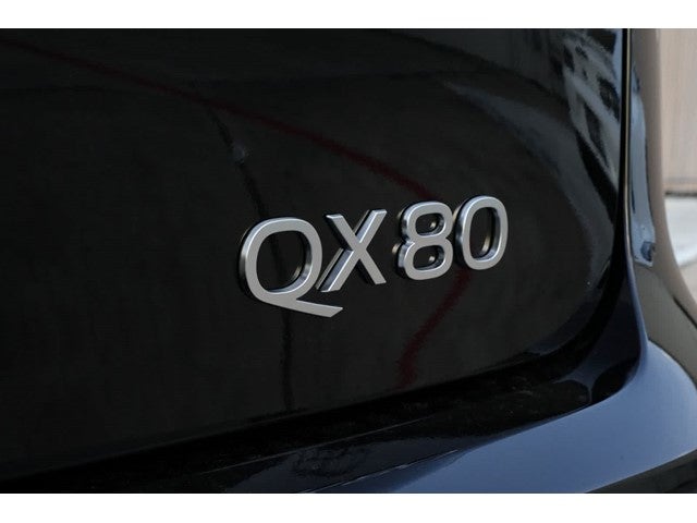 2027 INFINITI QX80 LUXE