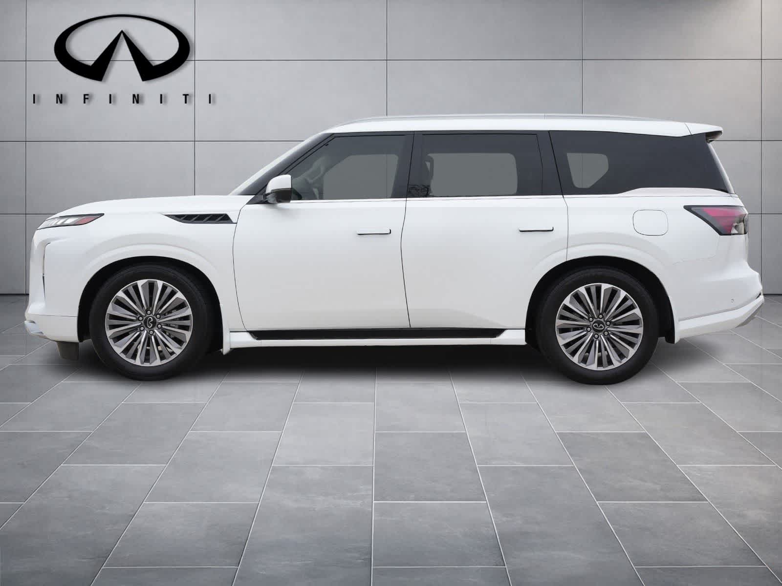 2026 INFINITI QX80 LUXE