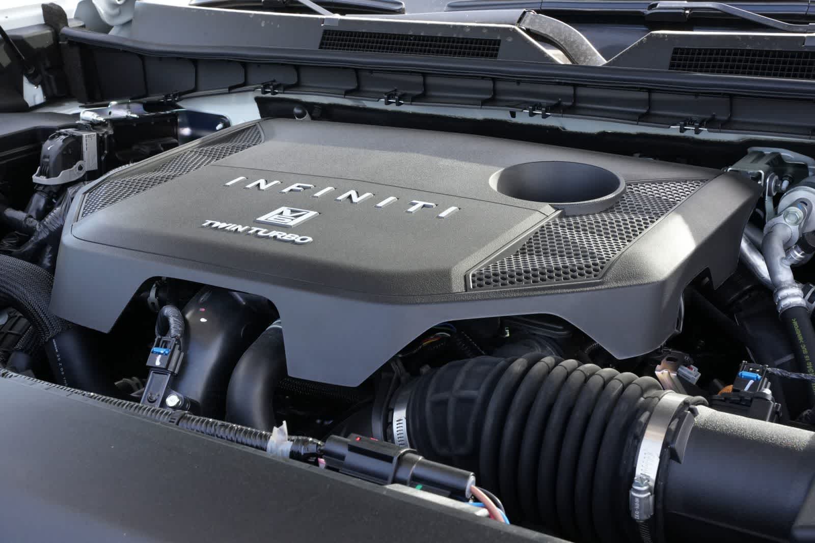 2026 INFINITI QX80 LUXE