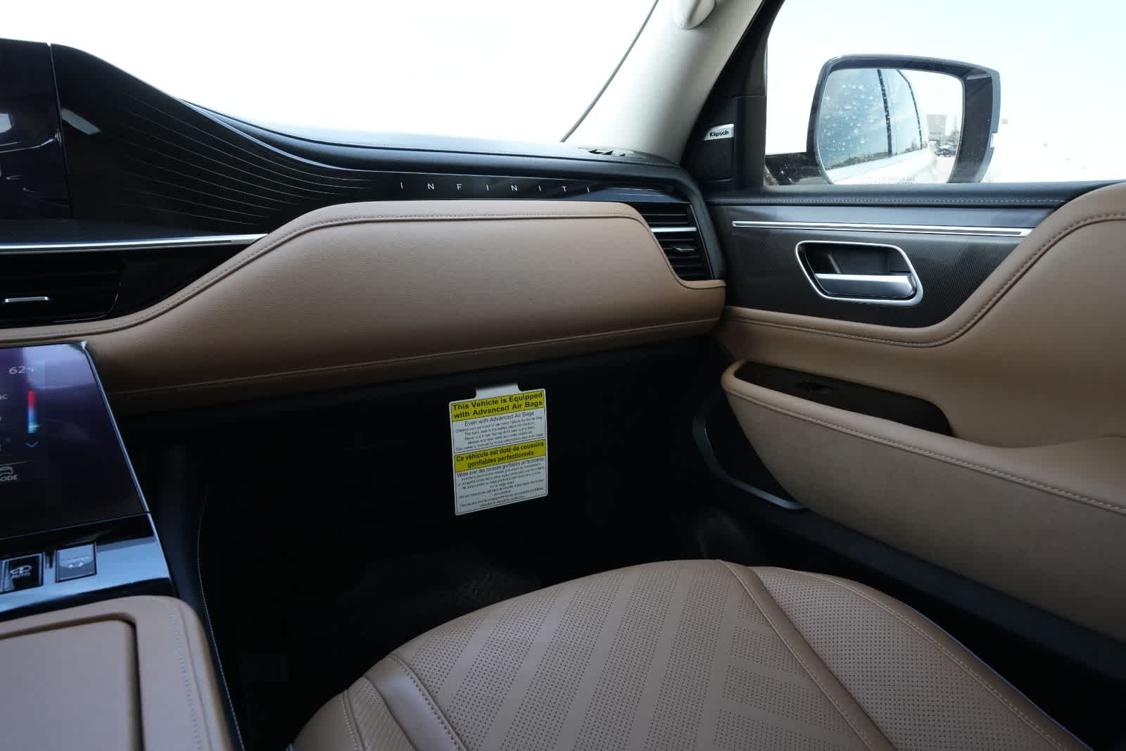 2026 INFINITI QX80 LUXE