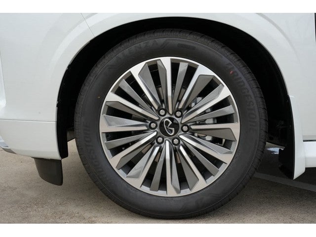 2027 INFINITI QX80 LUXE