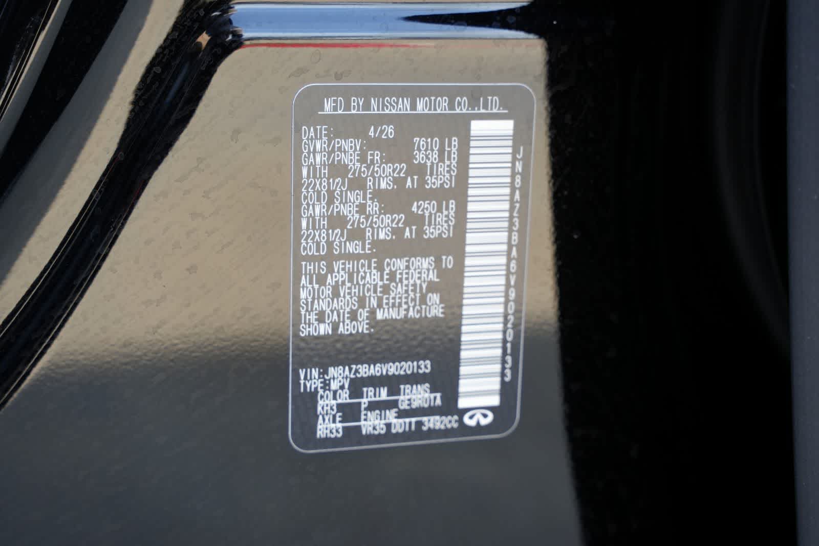 2027 INFINITI QX80 LUXE