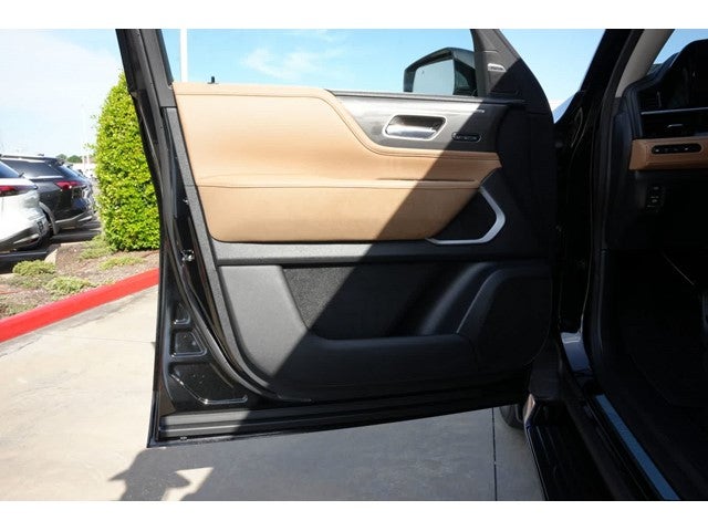 2027 INFINITI QX80 LUXE