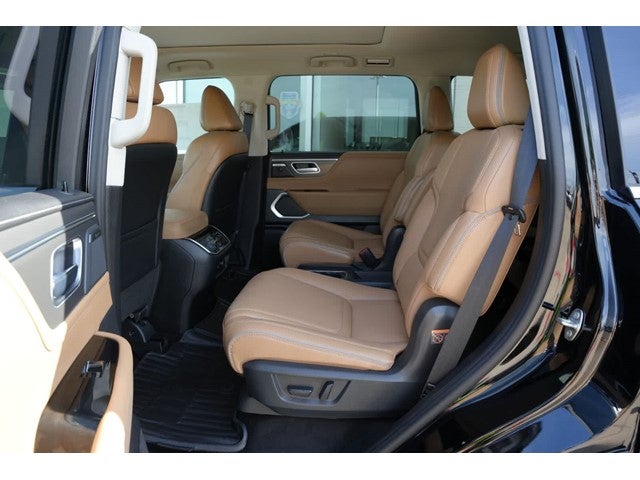 2027 INFINITI QX80 LUXE