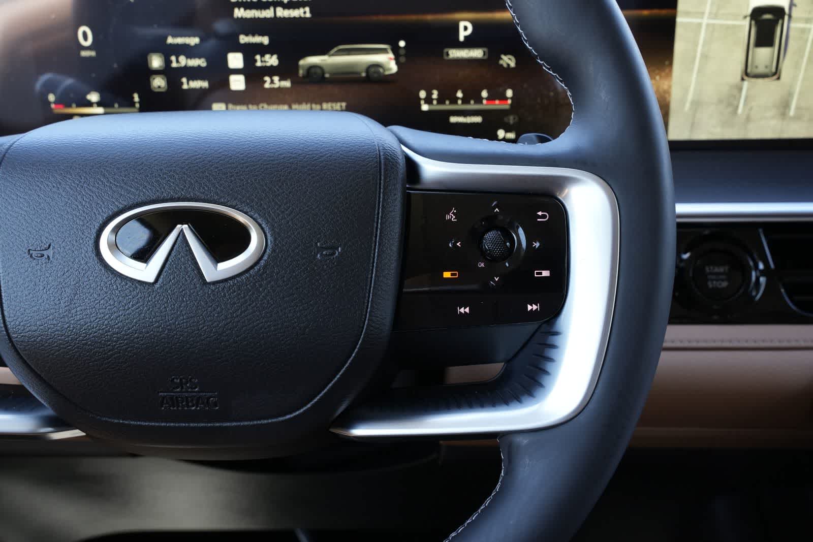 2026 INFINITI QX80 LUXE