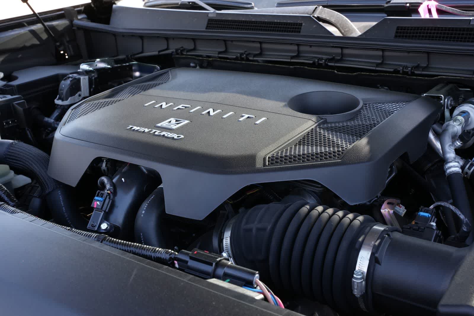 2026 INFINITI QX80 LUXE