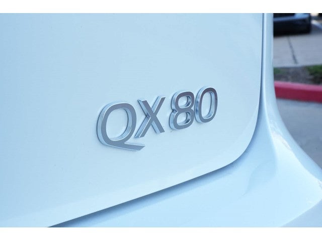 2026 INFINITI QX80 LUXE