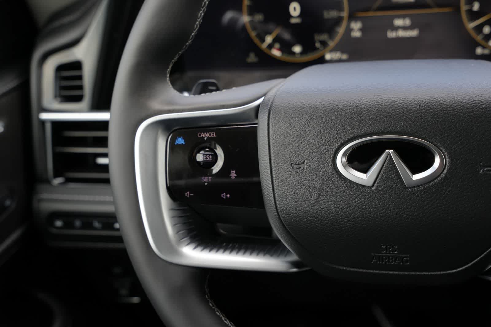2027 INFINITI QX80 LUXE