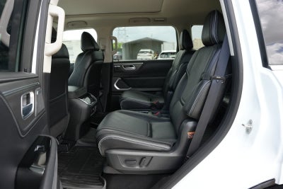 2027 INFINITI QX80 LUXE