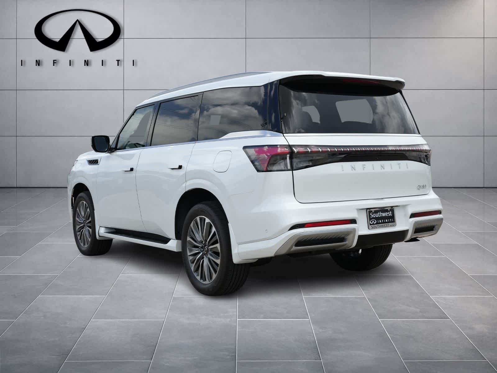 2027 INFINITI QX80 LUXE