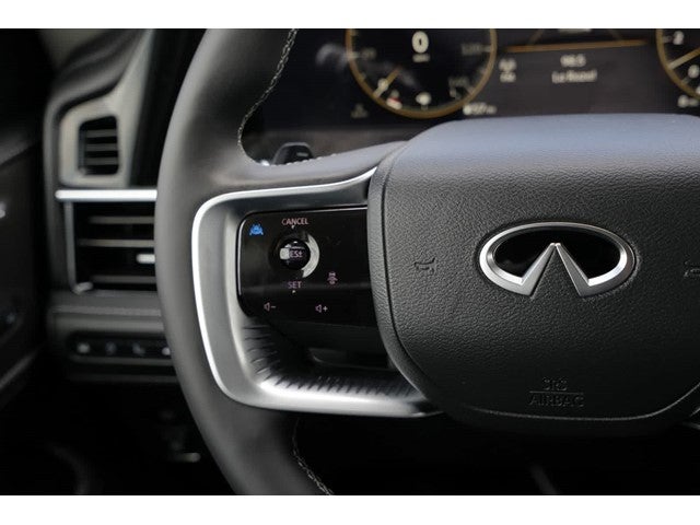 2027 INFINITI QX80 LUXE