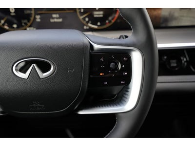 2027 INFINITI QX80 LUXE