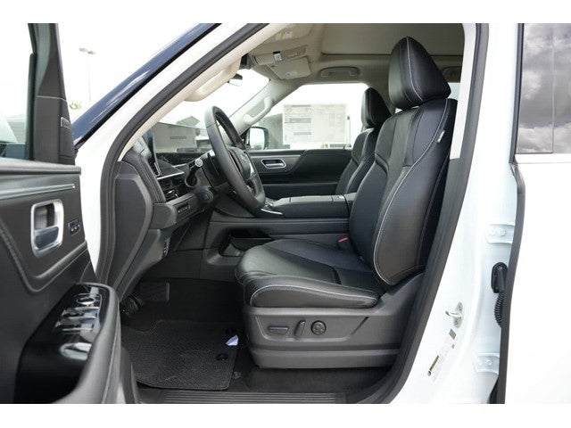 2027 INFINITI QX80 LUXE