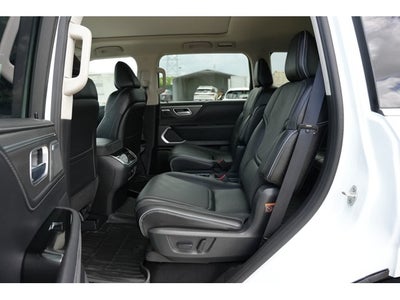 2027 INFINITI QX80 LUXE