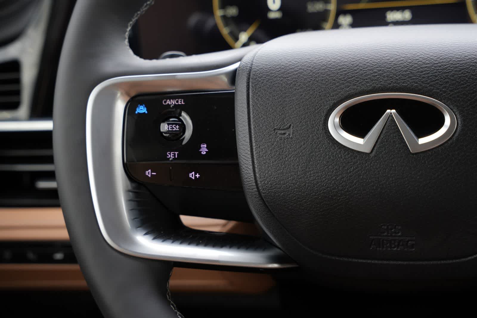 2026 INFINITI QX80 LUXE