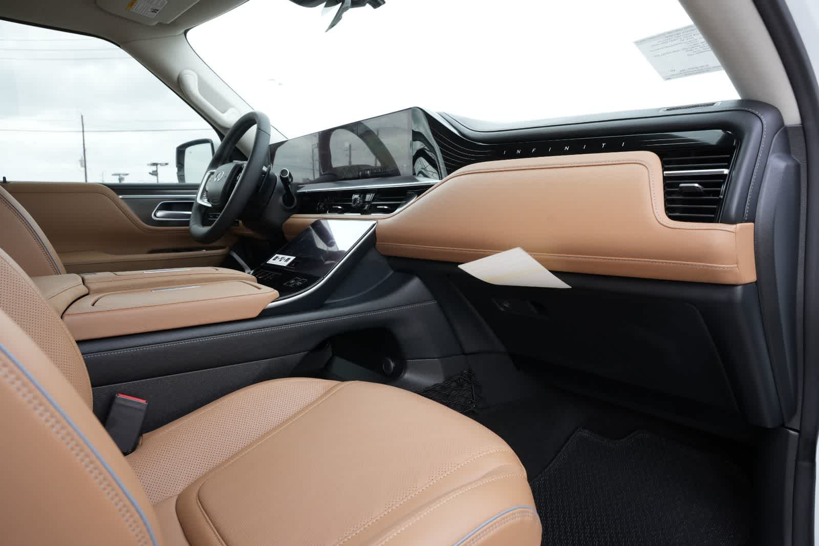 2026 INFINITI QX80 LUXE