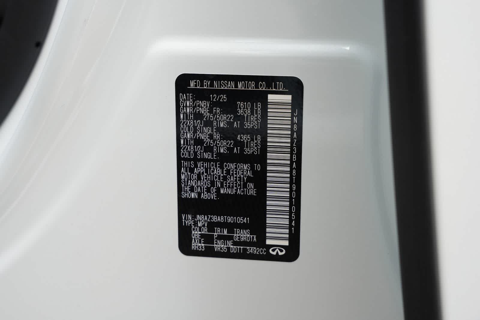 2026 INFINITI QX80 LUXE