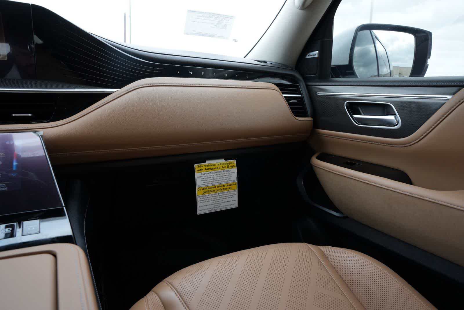 2026 INFINITI QX80 LUXE