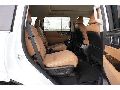 2026 INFINITI QX80 LUXE