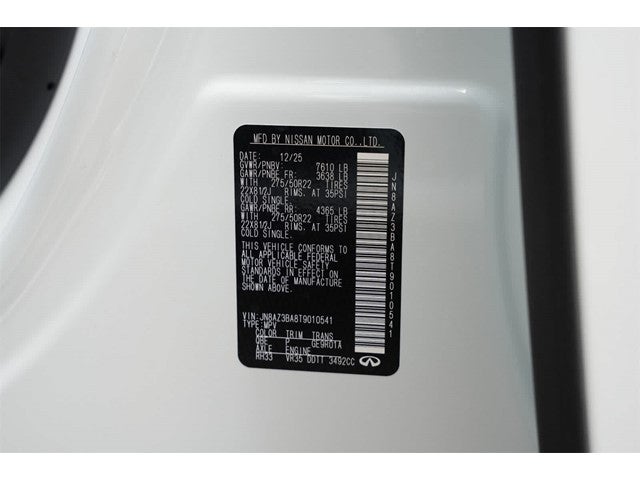 2026 INFINITI QX80 LUXE