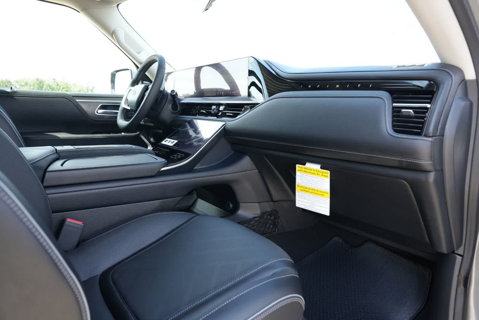 2027 INFINITI QX80 LUXE