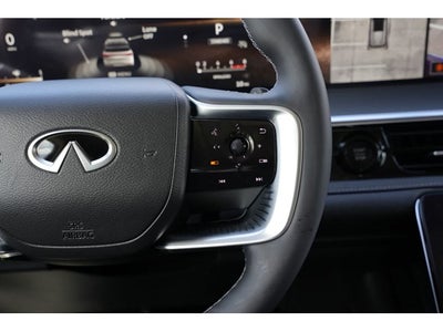 2027 INFINITI QX80 LUXE