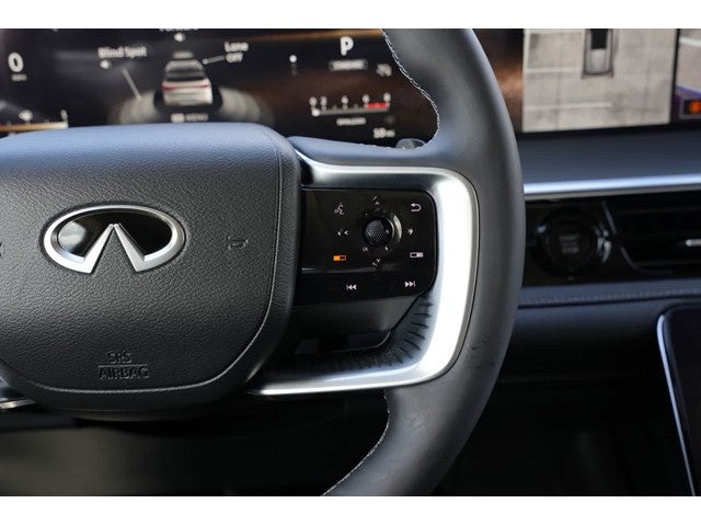 2027 INFINITI QX80 LUXE