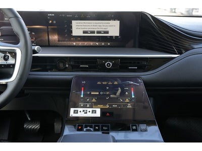 2027 INFINITI QX80 LUXE