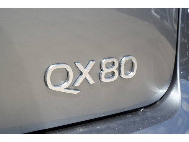 2027 INFINITI QX80 LUXE