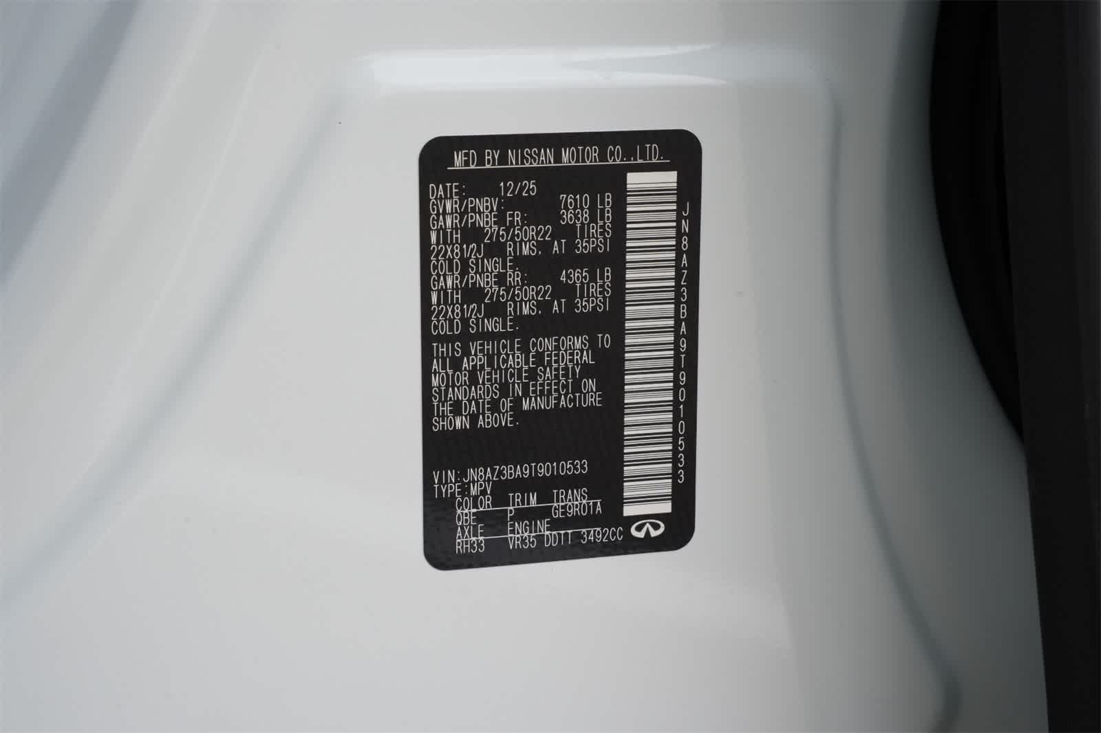 2026 INFINITI QX80 LUXE