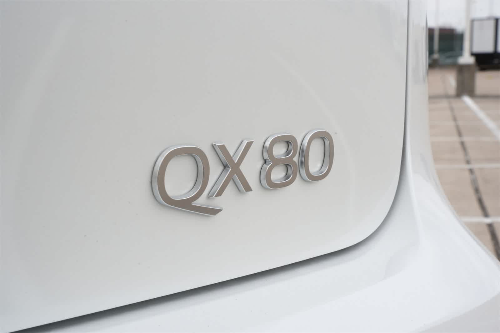 2026 INFINITI QX80 LUXE