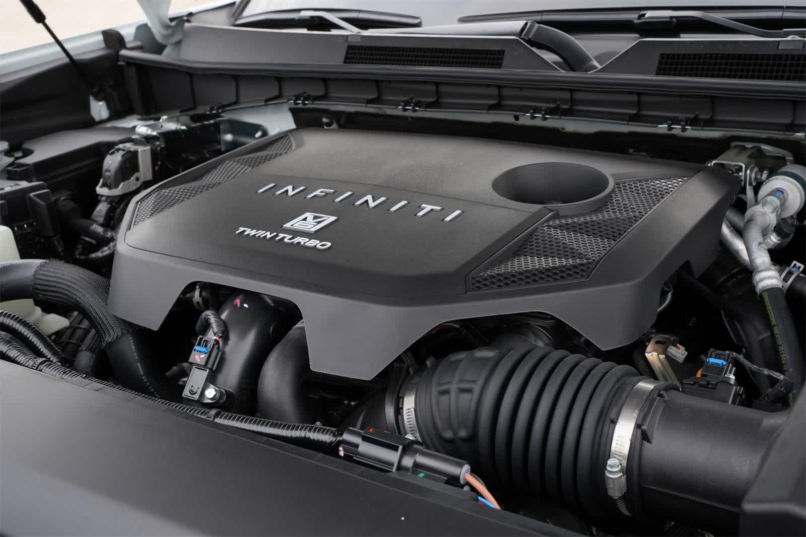 2026 INFINITI QX80 LUXE