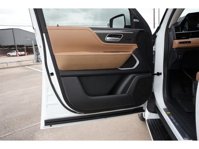 2026 INFINITI QX80 LUXE