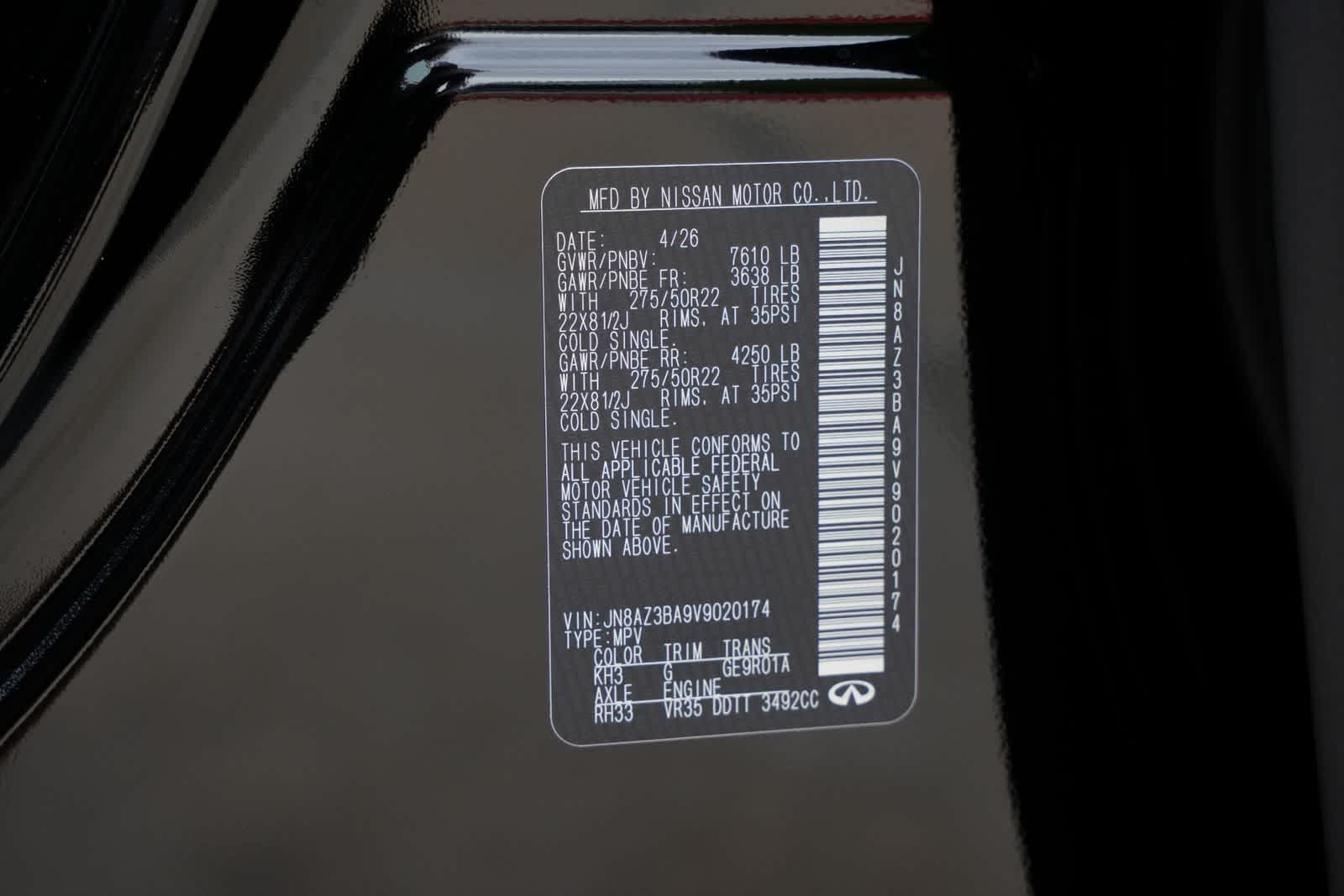 2027 INFINITI QX80 LUXE