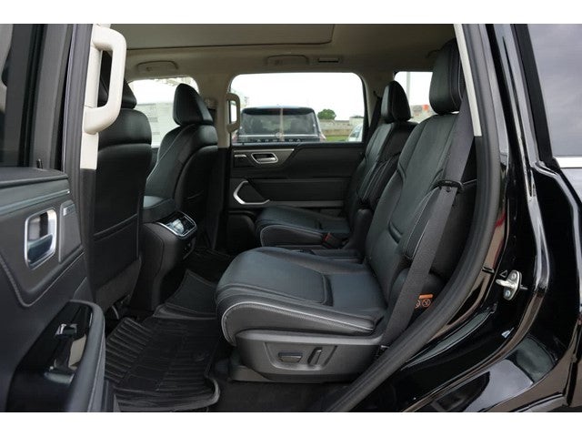 2027 INFINITI QX80 LUXE