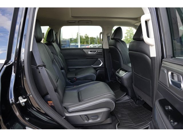 2027 INFINITI QX80 LUXE
