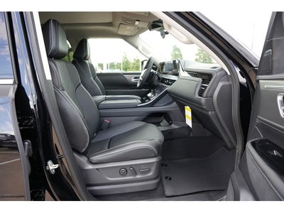 2027 INFINITI QX80 LUXE