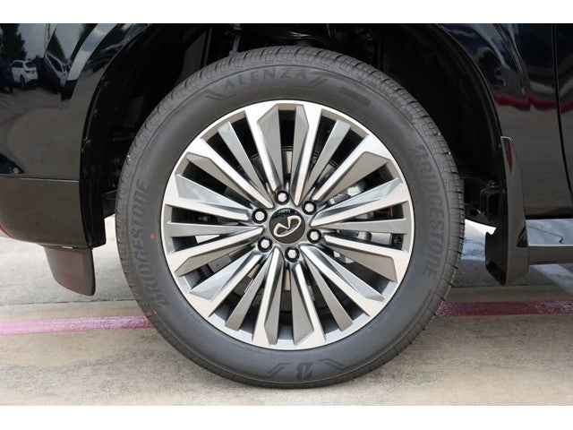 2027 INFINITI QX80 LUXE