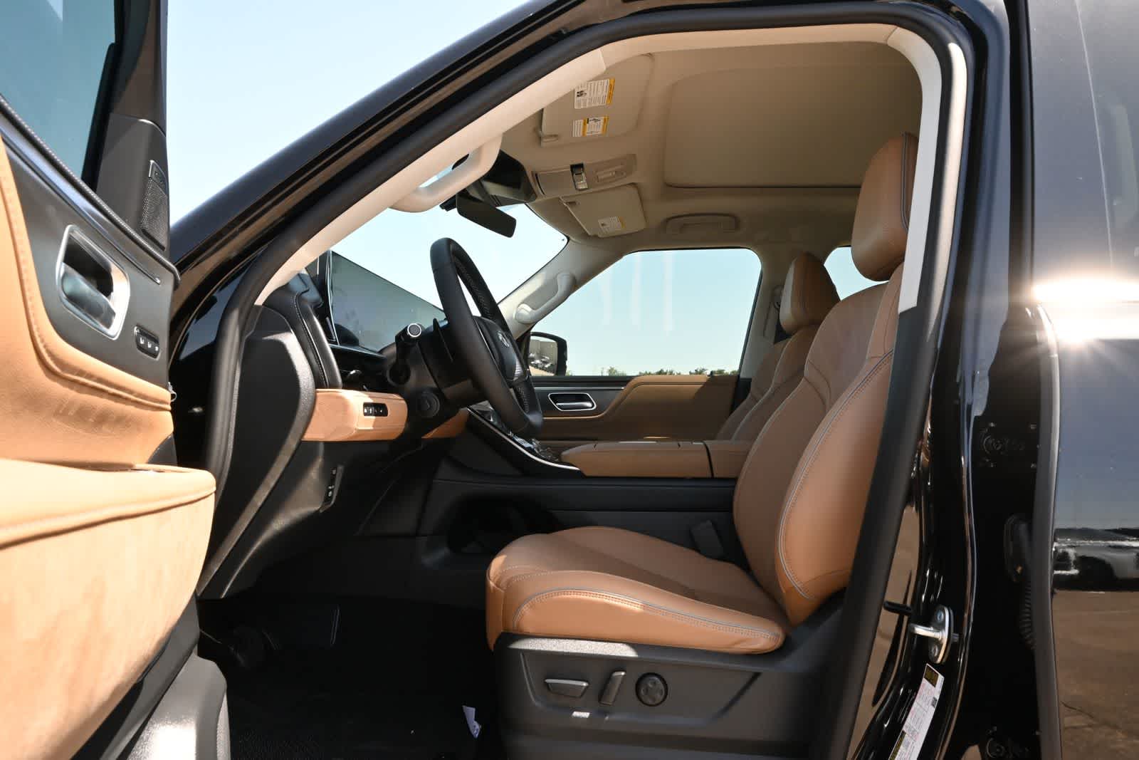 2027 INFINITI QX80 LUXE