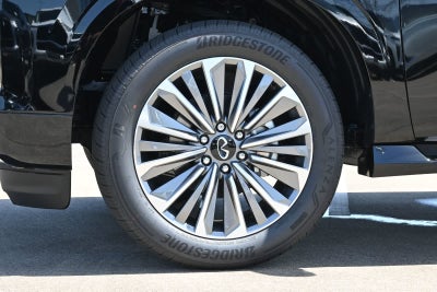 2027 INFINITI QX80 LUXE
