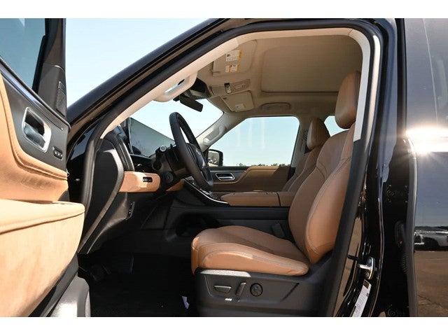 2027 INFINITI QX80 LUXE