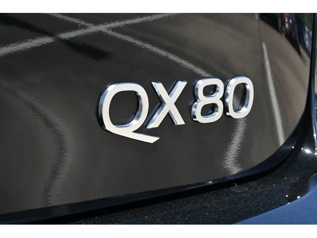 2027 INFINITI QX80 LUXE