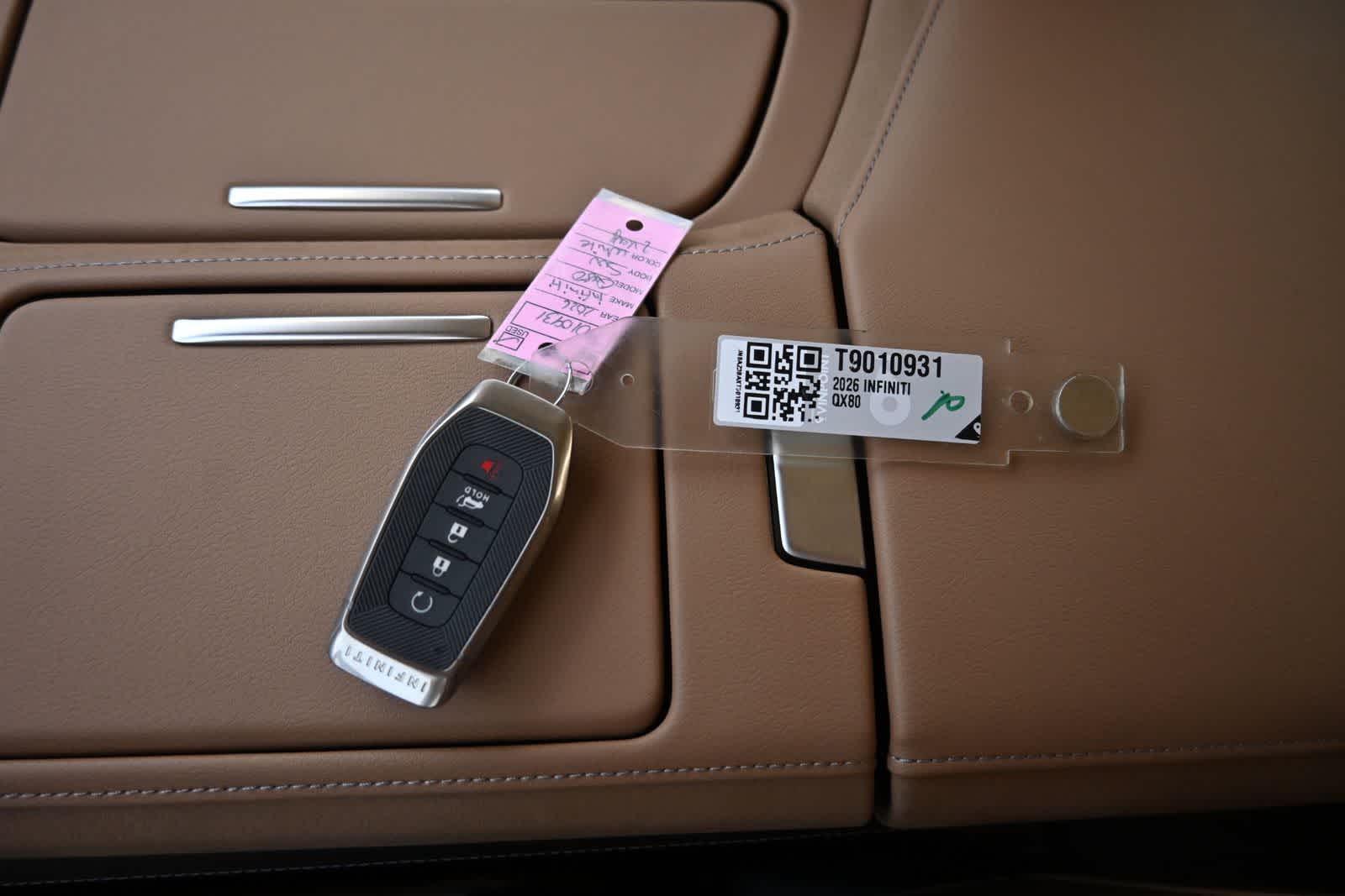 2026 INFINITI QX80 LUXE