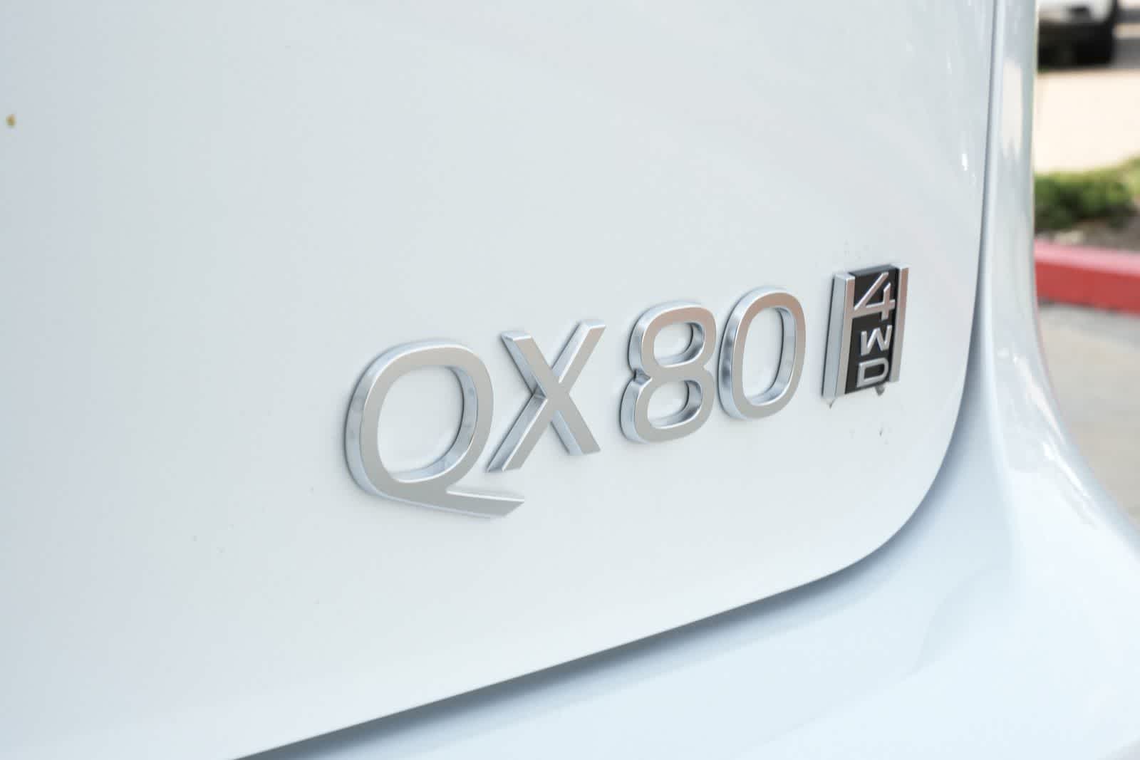 2026 INFINITI QX80 LUXE