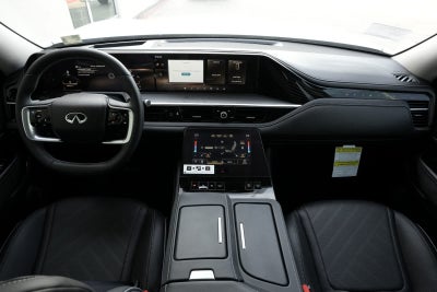 2026 INFINITI QX80 LUXE
