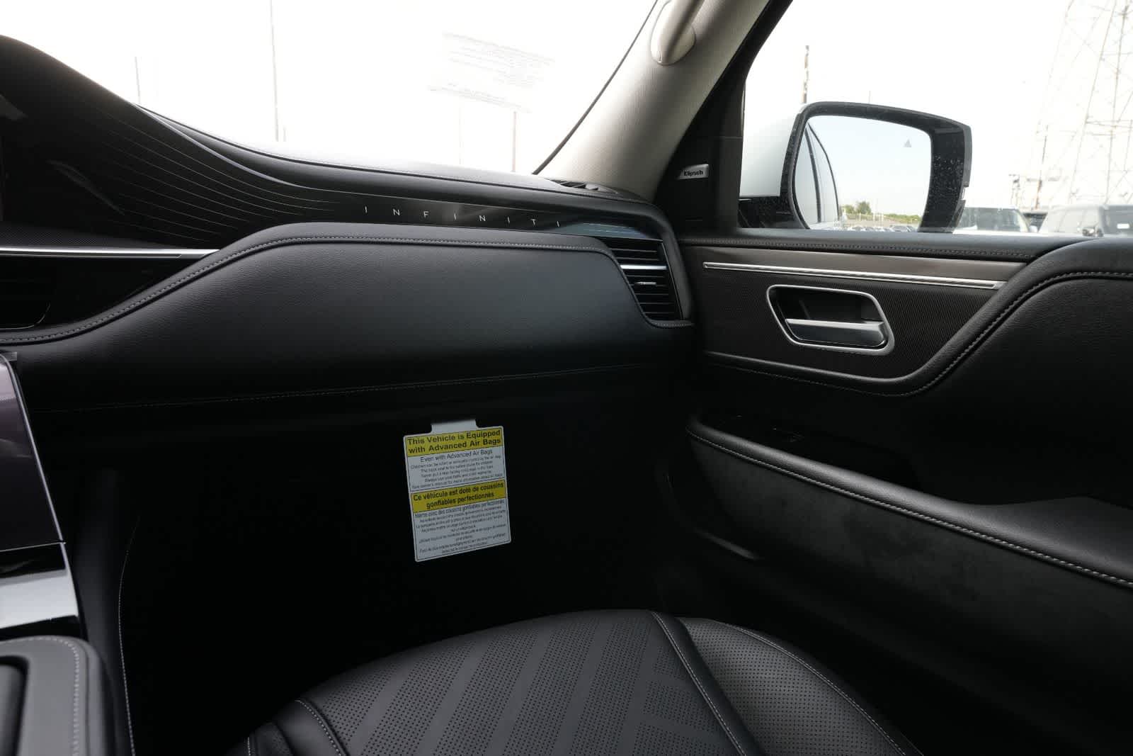 2026 INFINITI QX80 LUXE