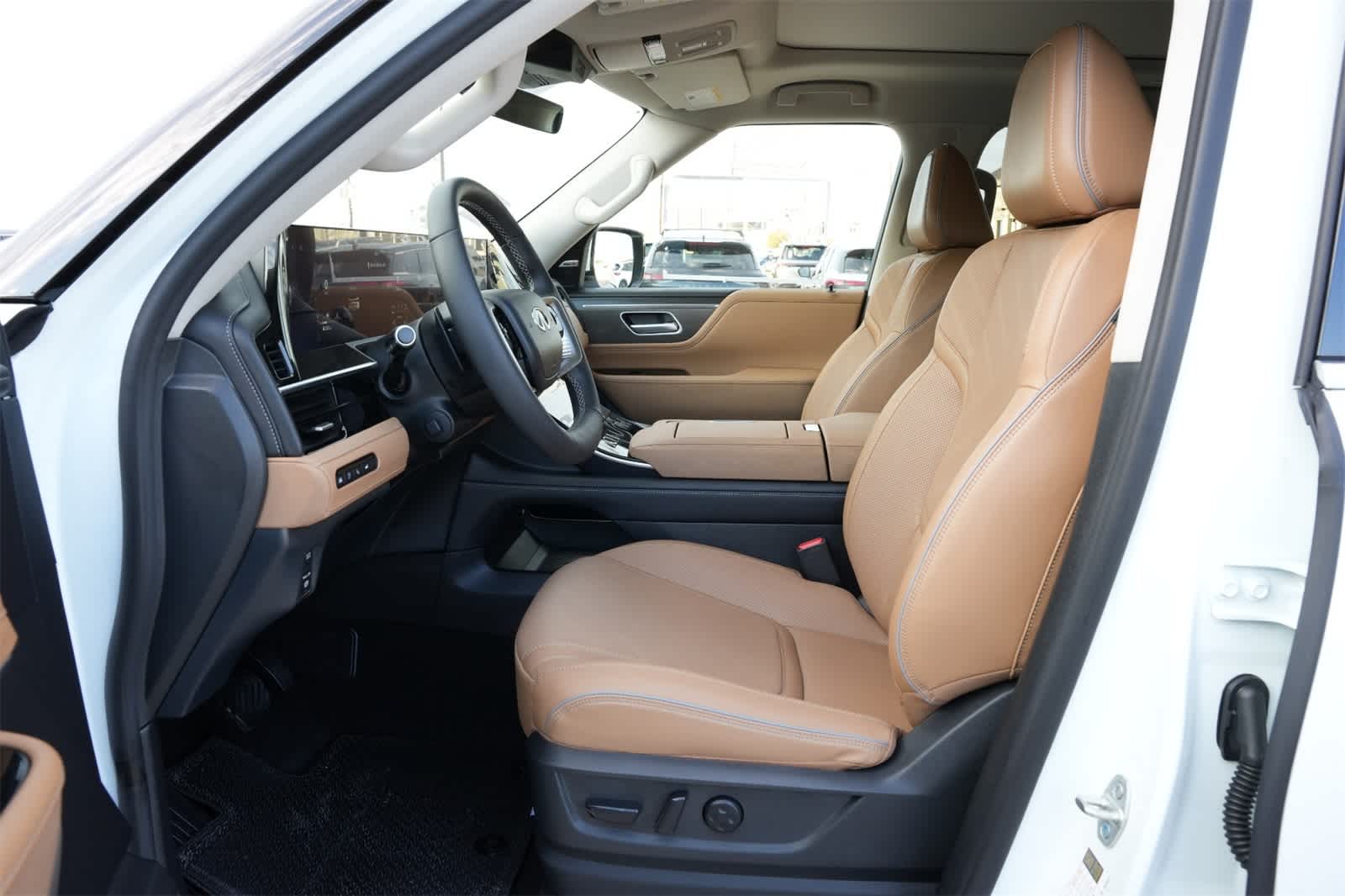 2026 INFINITI QX80 LUXE