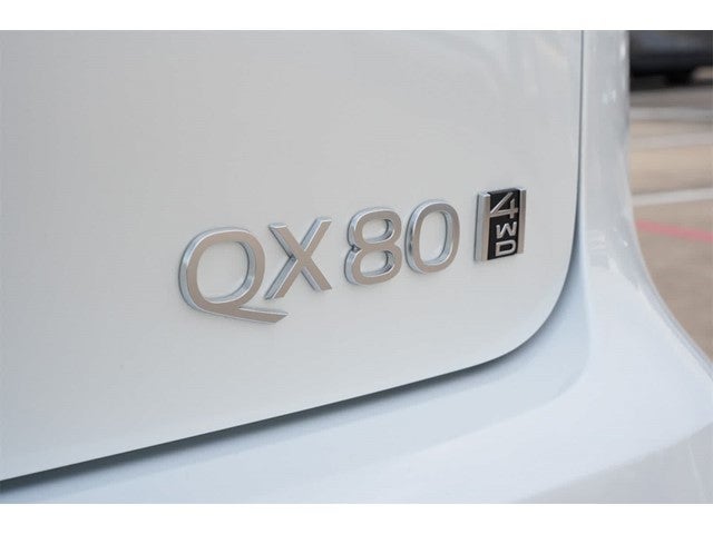 2026 INFINITI QX80 LUXE
